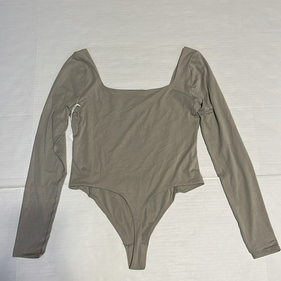 Lululemon Bodysuit - Picture 4 of 6